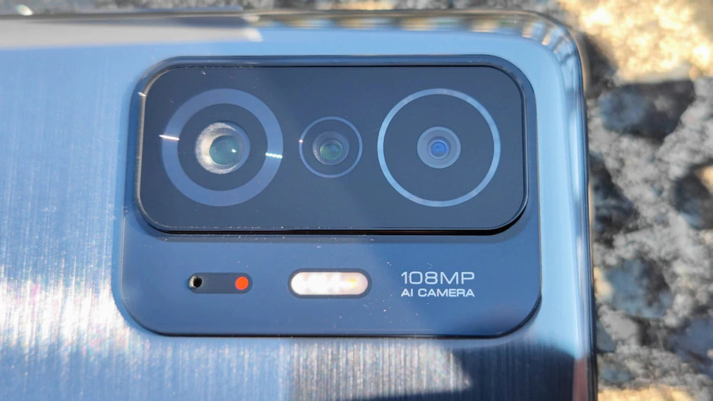 Xiaomi 11T Pro con triple cámara de 108 megapíxeles
