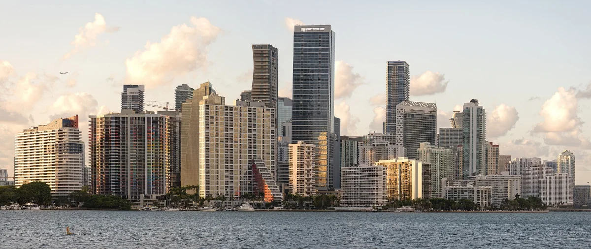 Skyline de Miami, ciudad que inspira la Vice City de GTA 6